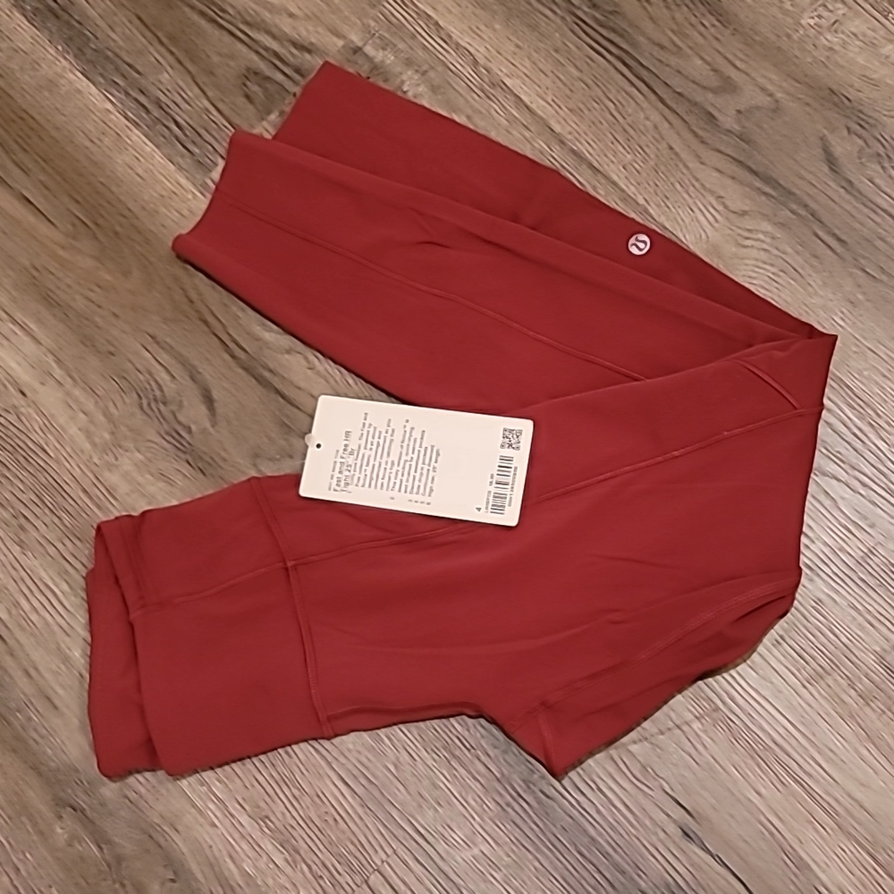 NWT Lululemon Fast and Free Tight 25"